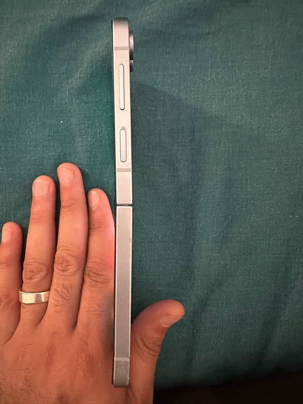 Samsung Flip 6 Non PTA Sim Time Available 4
