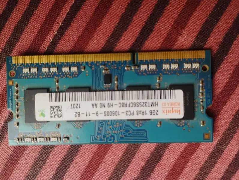 2 gb ddr3 ram for laptop. working no issue 1