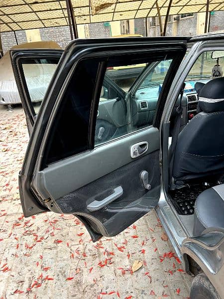 Suzuki Cultus 2014 13