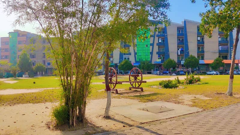 30*60 F. 17 MPCHS PLOT FOR SALE ON GOOD LOCATION FIRST COME FIRST AVAIL THIS BIG OPERTUINTY PLOT FOR SALE NEAR TO MARKAZ 38