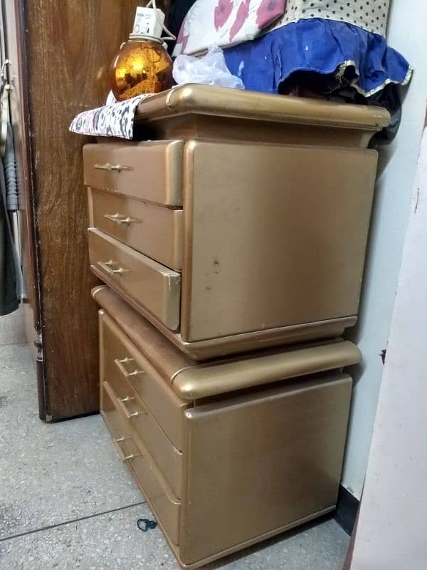 Queen Size Bed With Mattress and 2 Side Tables 4