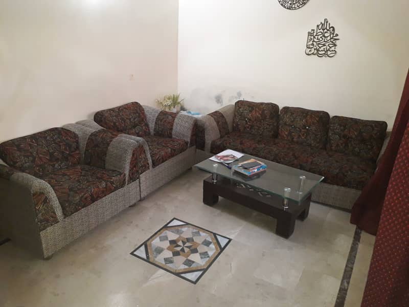 5 seater sofa set in good condition(sofa Set Only) 2