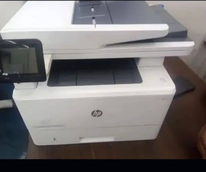 hp Laser jet pro mfp 426dn machine 1