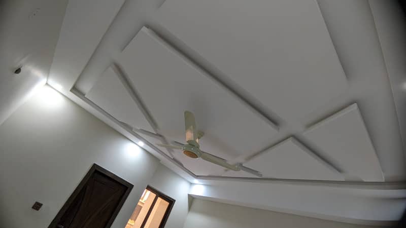 50% DOWNPAYMENT READY FOR POSSESSION 11 SQUARE F. 17 T&T (1BED) 569 SQFT FOR SALE 4