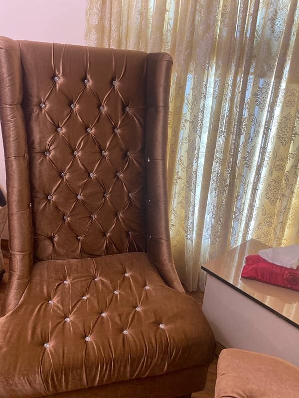Stylish High-Back Single Sofa Seaters | 4 Available 25,000 Each 2