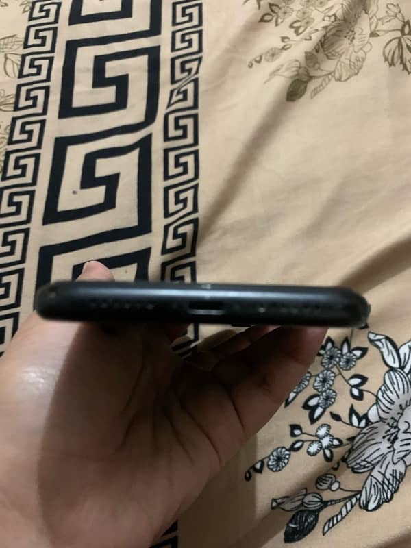 iPhone Xr Sim Glitch 2