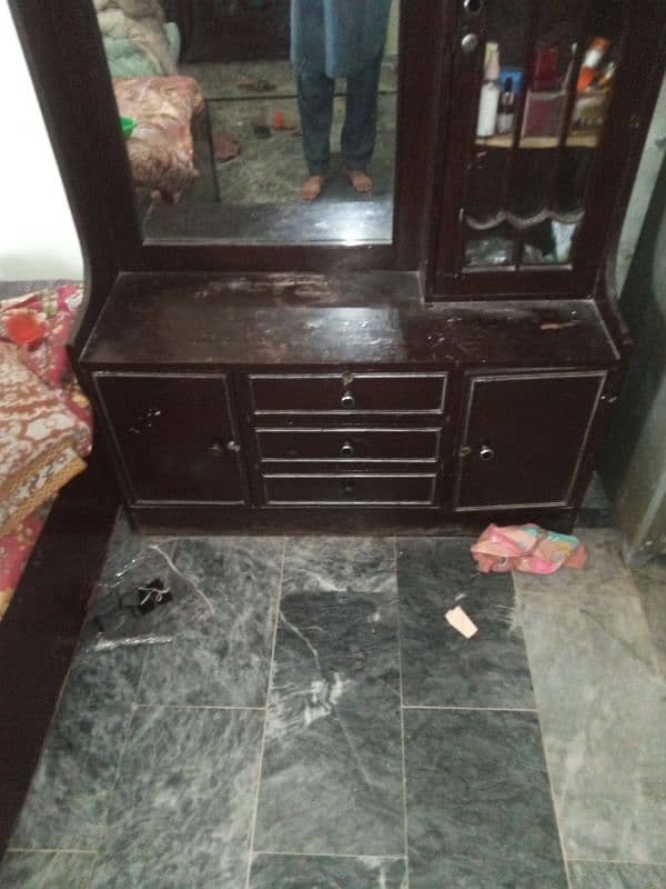 Double bed with 2 side table 4