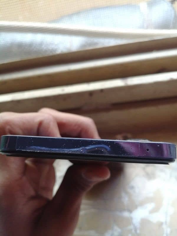 vivo y100 full new condition only 3 month used with box and charger 7