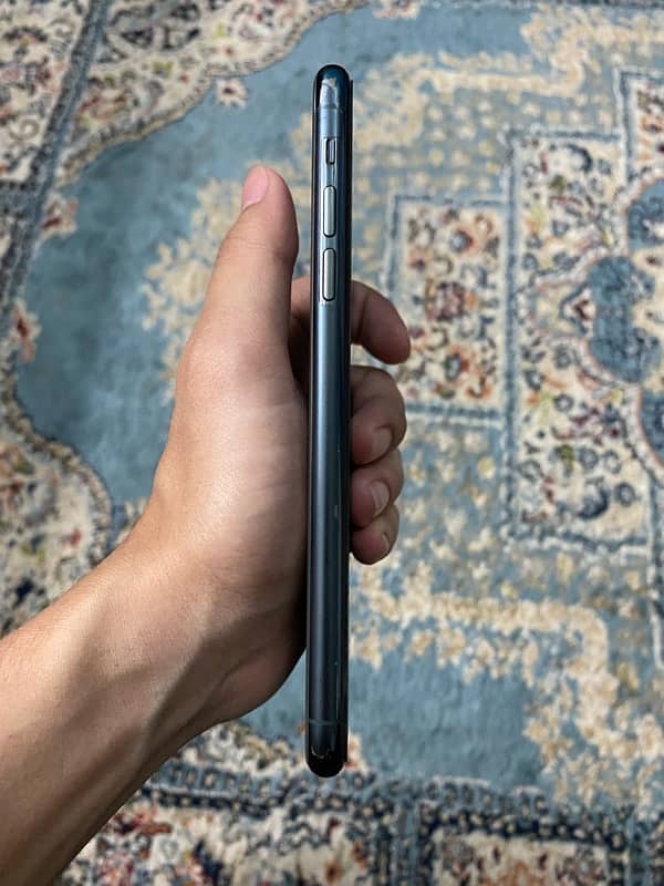 Iphone 11 Pro Non factory unlock 0