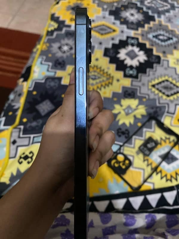 12 pro max Factory Unlocked Non Pta 4