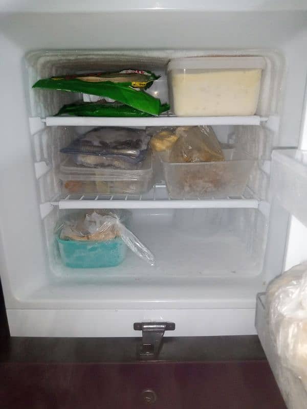 Dawlance Refrigerator 10cubt 4