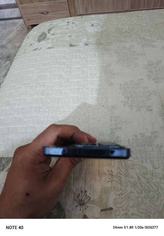 Infinix hot 40i 8/128 3
