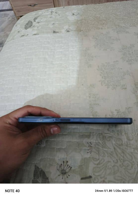 Infinix hot 40i 8/128 4