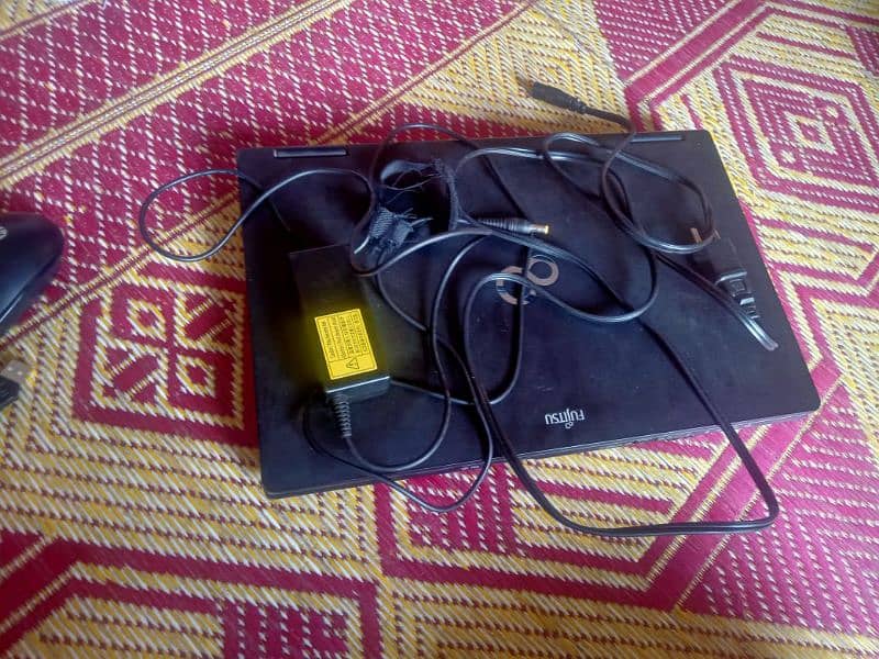FUJITSU computer 2