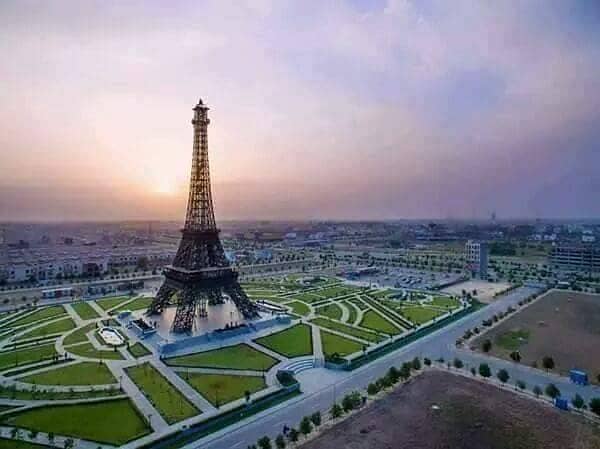Best Location 5 Marla Plot For Sale In Jinnah Block Sector E Bahria Town Lahore 14