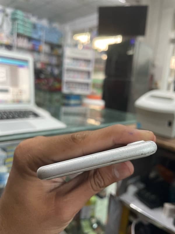 IPHONE 7 PTA APPROVED 128GB 5