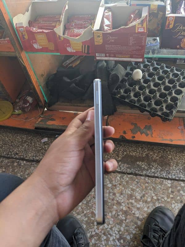 itel S23. . model . . all of box Sath h . . charger b Sath h 4