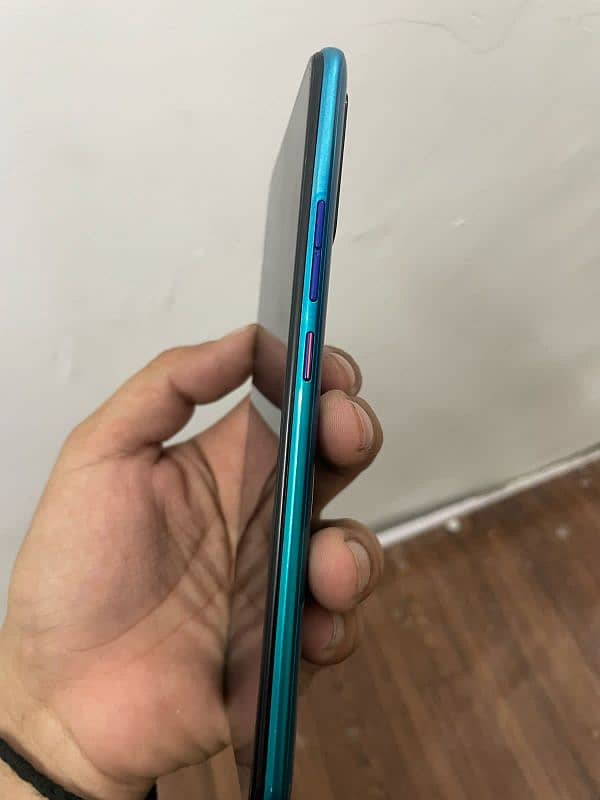 techno spark 5 pro 4/128 3