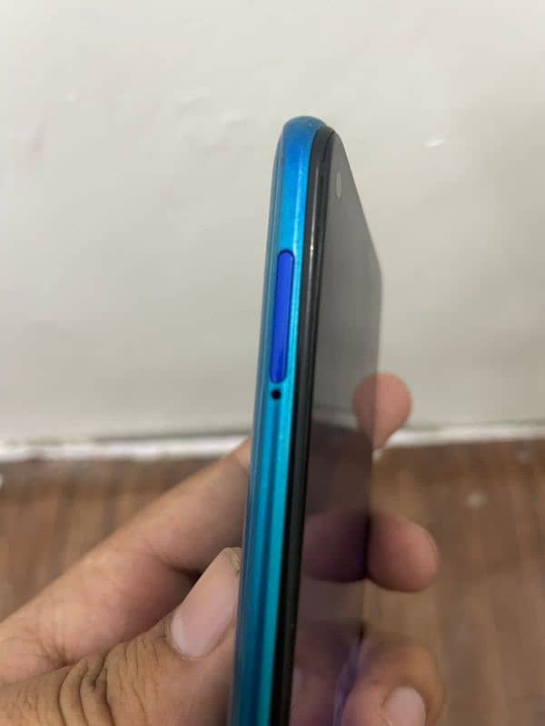 techno spark 5 pro 4/128 4