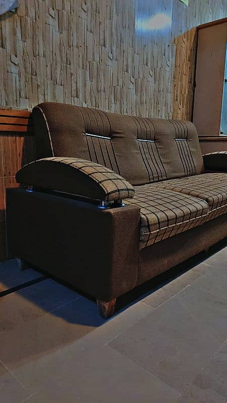 sofa set for sale price is negotiable 2