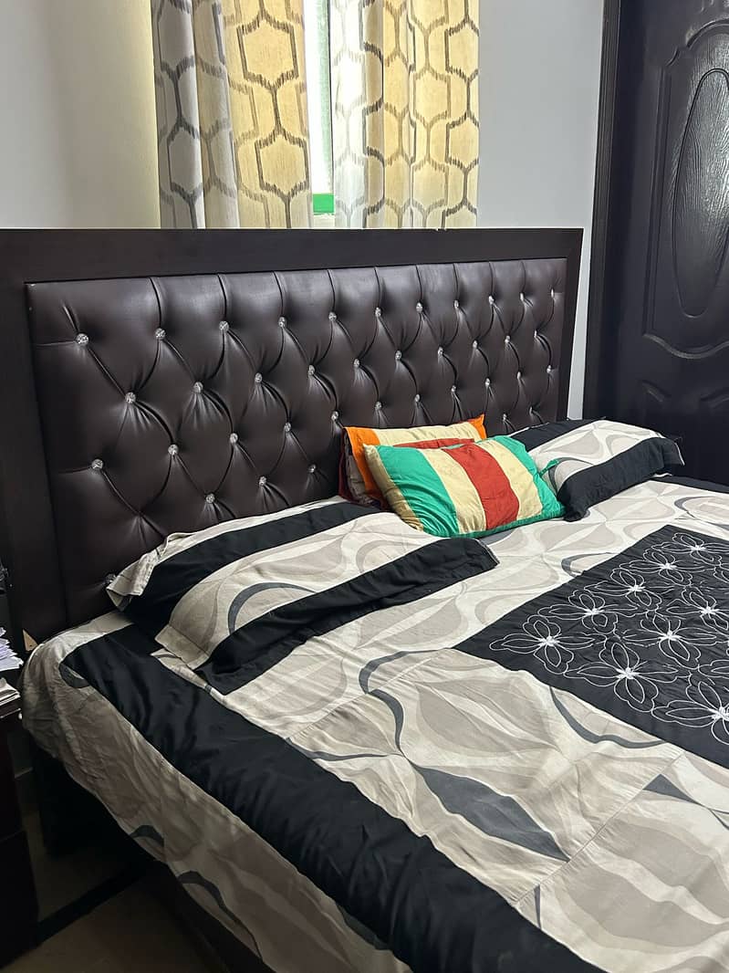 Best condition furniture is going to sell 0