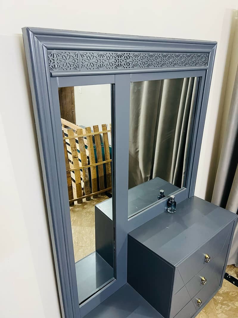 Wooden Single bed with dressing table and side table 10