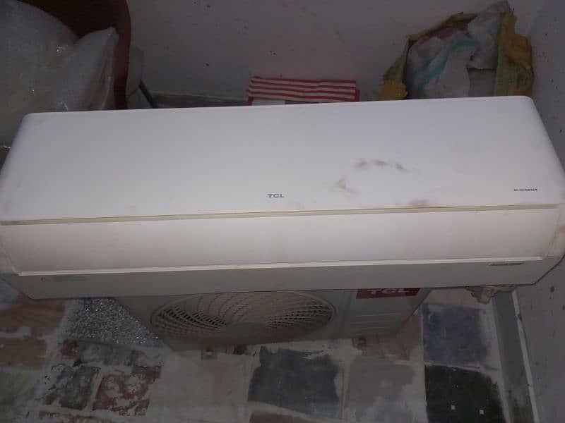 TCL 1.5 ton DC inverter 10/10 condition 2