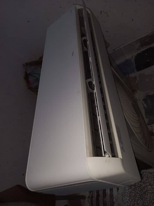 TCL 1.5 ton DC inverter 10/10 condition 6