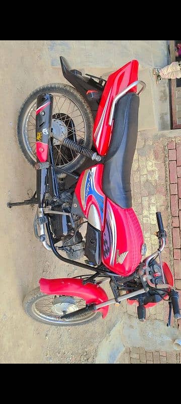 The bikes are in very good condition. 2