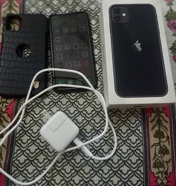 iPhone 11 (64 GB) PTA Approved 3