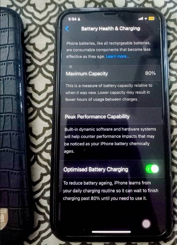 iPhone 11 (64 GB) PTA Approved 4
