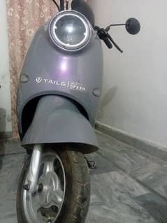 Hi Speed scooty electric