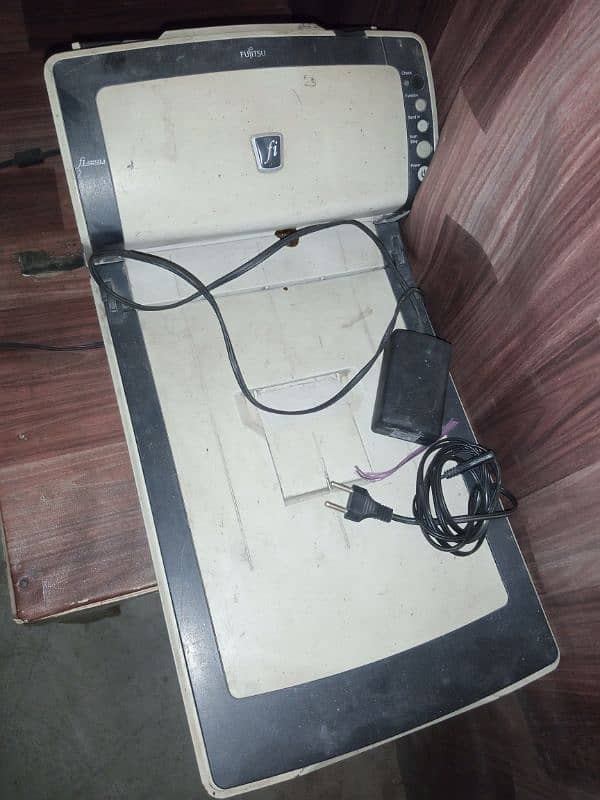Fujitsu high speed scanner a4 only flatbed 0