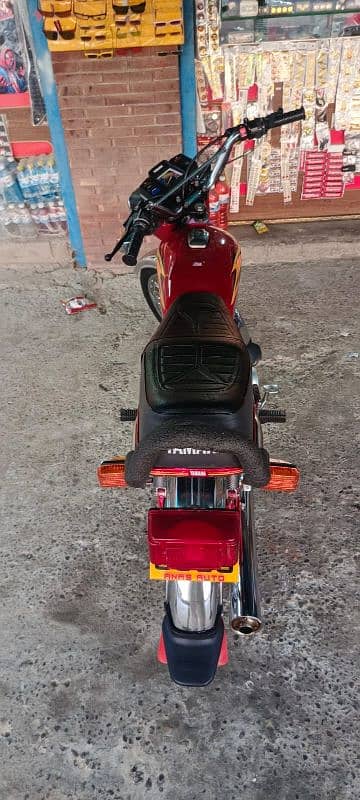 Yamaha YB 100 5