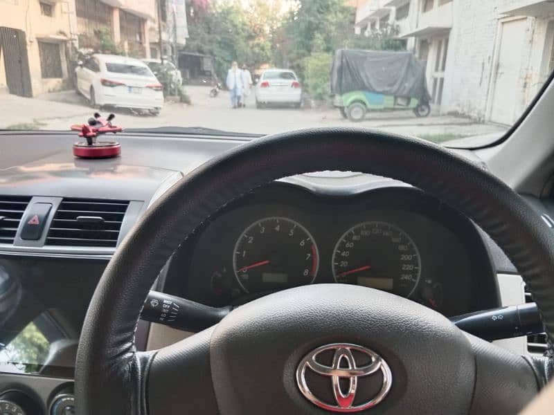 Toyota Corolla GLI 1.3 VVTI 2012 4
