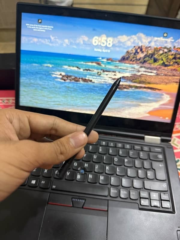 lenovo thinkpad touch screen 360 8gb ram 512gb m. 2 2