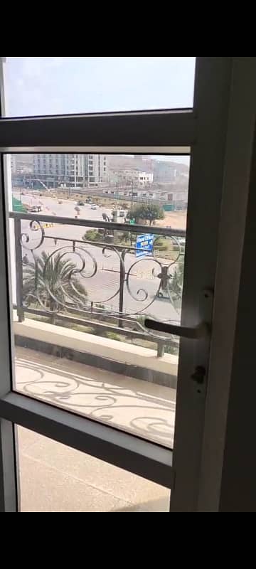A Prime Location 2 Bed Furnished Apartment With Boulevard Facing Is Available With All Facilities. 10