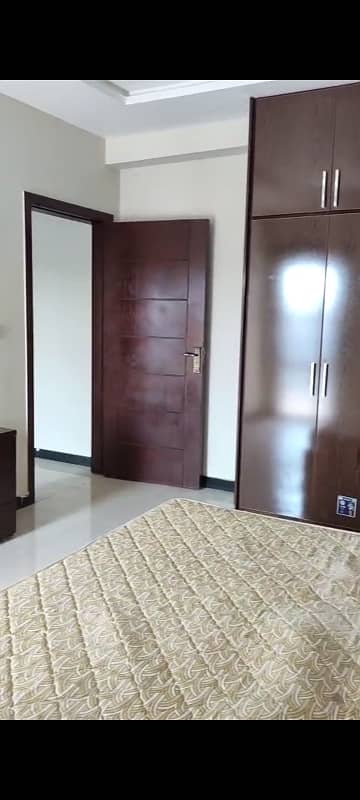 A Prime Location 2 Bed Furnished Apartment With Boulevard Facing Is Available With All Facilities. 15