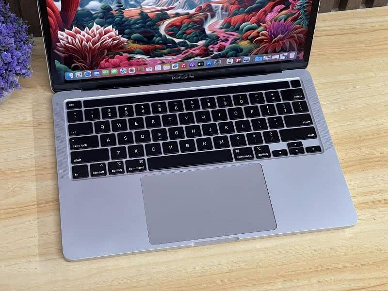 MacBook Pro 2020 Core i5 13" inch Retina Display 0