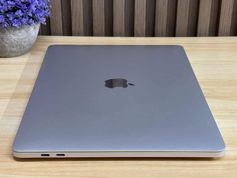 MacBook Pro 2020 Core i5 13" inch Retina Display 2