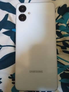 Samsung A06 4 64 Charger  And mobile box ha lakan Ab nhi mala raha ha