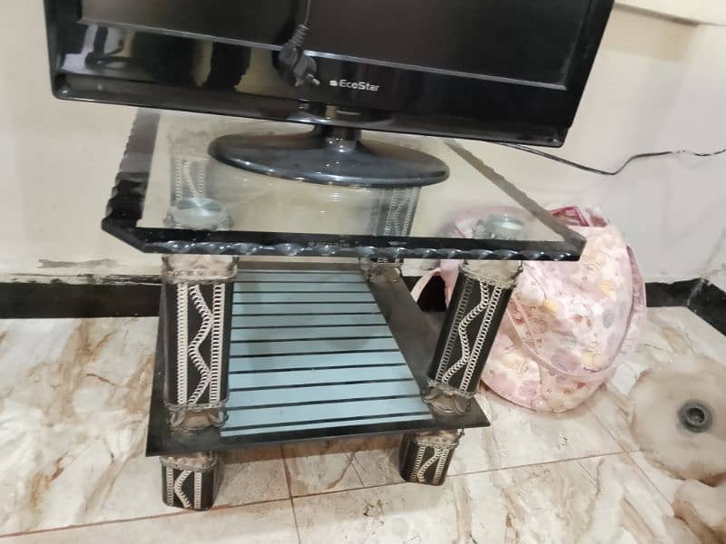 Dressing table and center table for sale 3