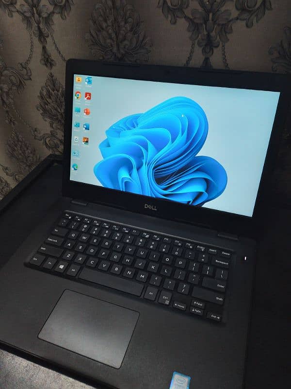 Dell Latitude 3490 i5 8th Generation 3