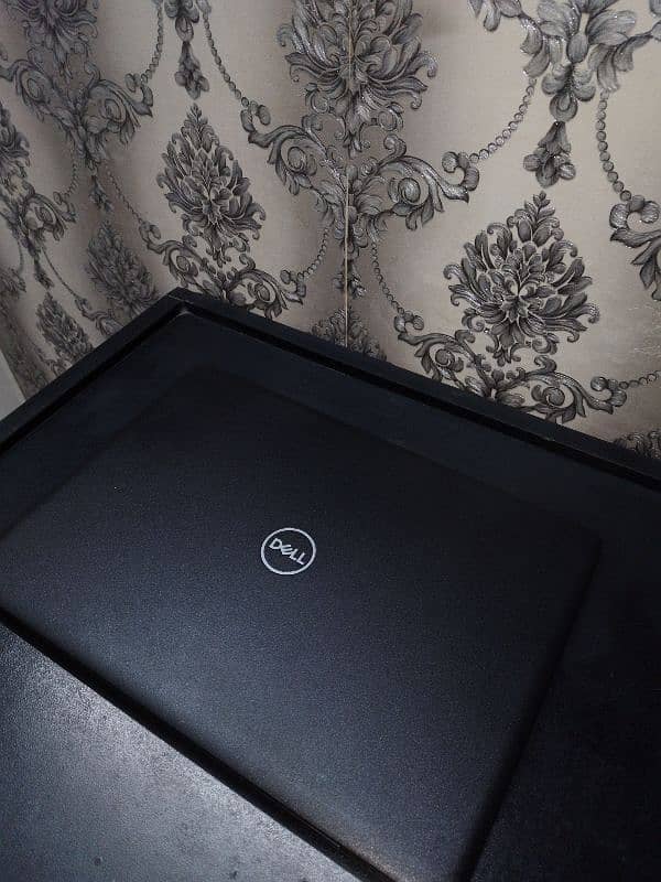 Dell Latitude 3490 i5 8th Generation 4