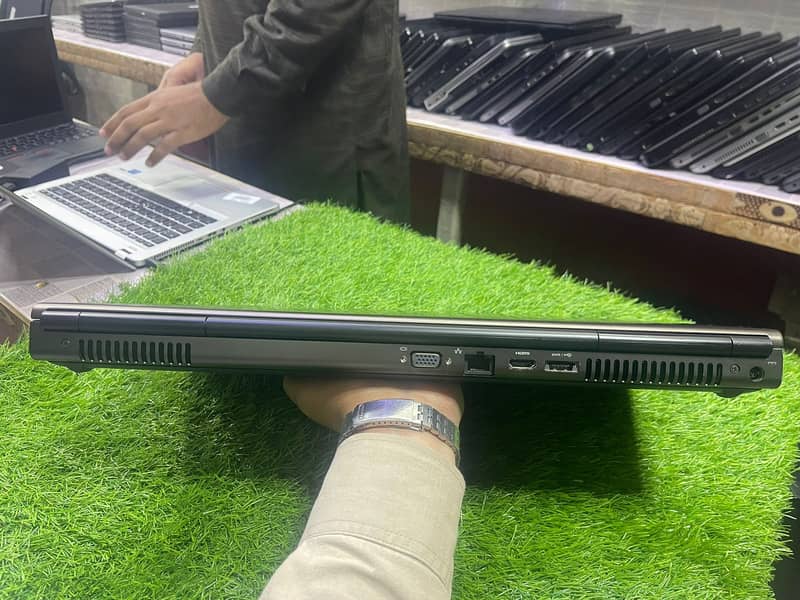 Dell Precision M6800 i7 4th MQ NVIDIA 4 GB (0322-8832611) 9