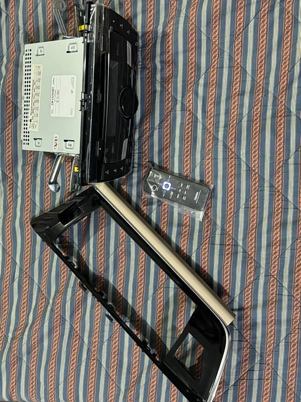 Clarion Genuine Multimedia with frame Corolla multimedia 5