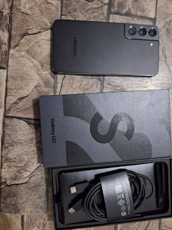 Samsung Galaxy S22 Official  PTA APPROVED  with Box 8GB Ram 128GB rom 0