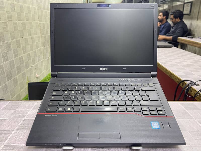 Fujitsu Lifebook E546 i5 6th Gen (0322-8832611) 3