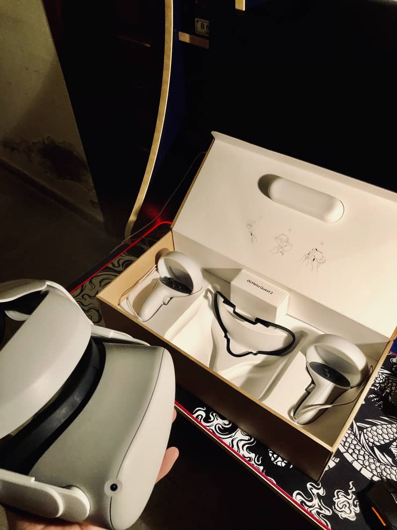 Meta Quest 2 (128GB) VR Headset with Elite Strap – 10/10 Condition 4