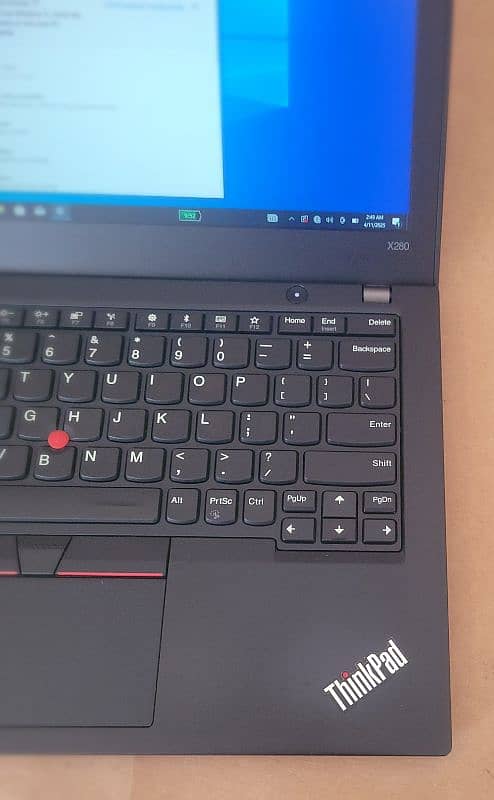 Lenovo Thinkpad 8th Generation with Touchscreen Nvme 3